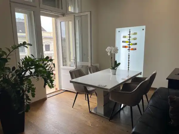 Kiadó téglalakás, Budapest, XIII. kerület 3 szoba 101 m² 749 E Ft/hó